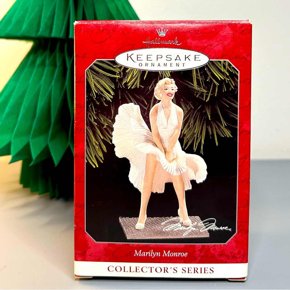 1998 Hallmark Vintage Marilyn Monroe Ornament, Keepsake Holiday Ornament